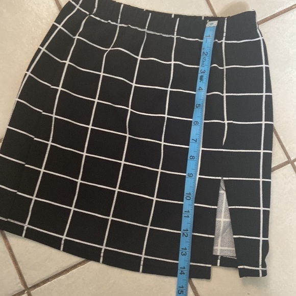 girls Skirt size 10 years (small) - Picture 3 of 5